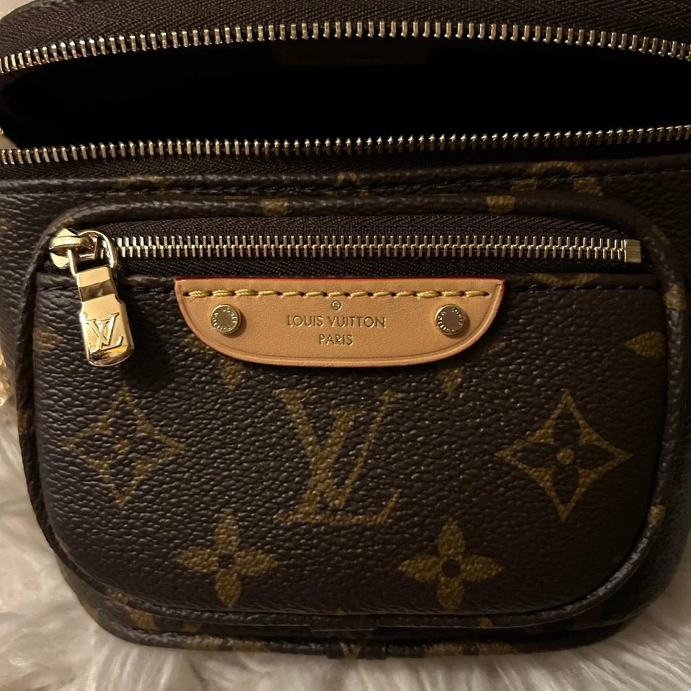 Brand new LV mini bum bag - Picture 5 of 15
